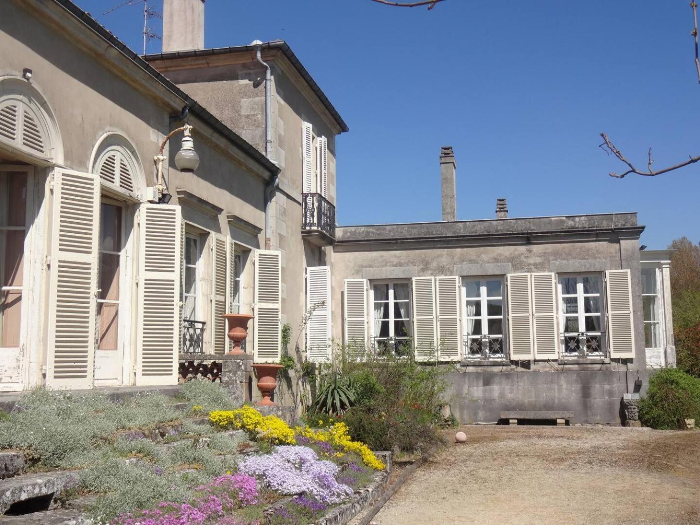 Chateau De Choloy 外观 照片
