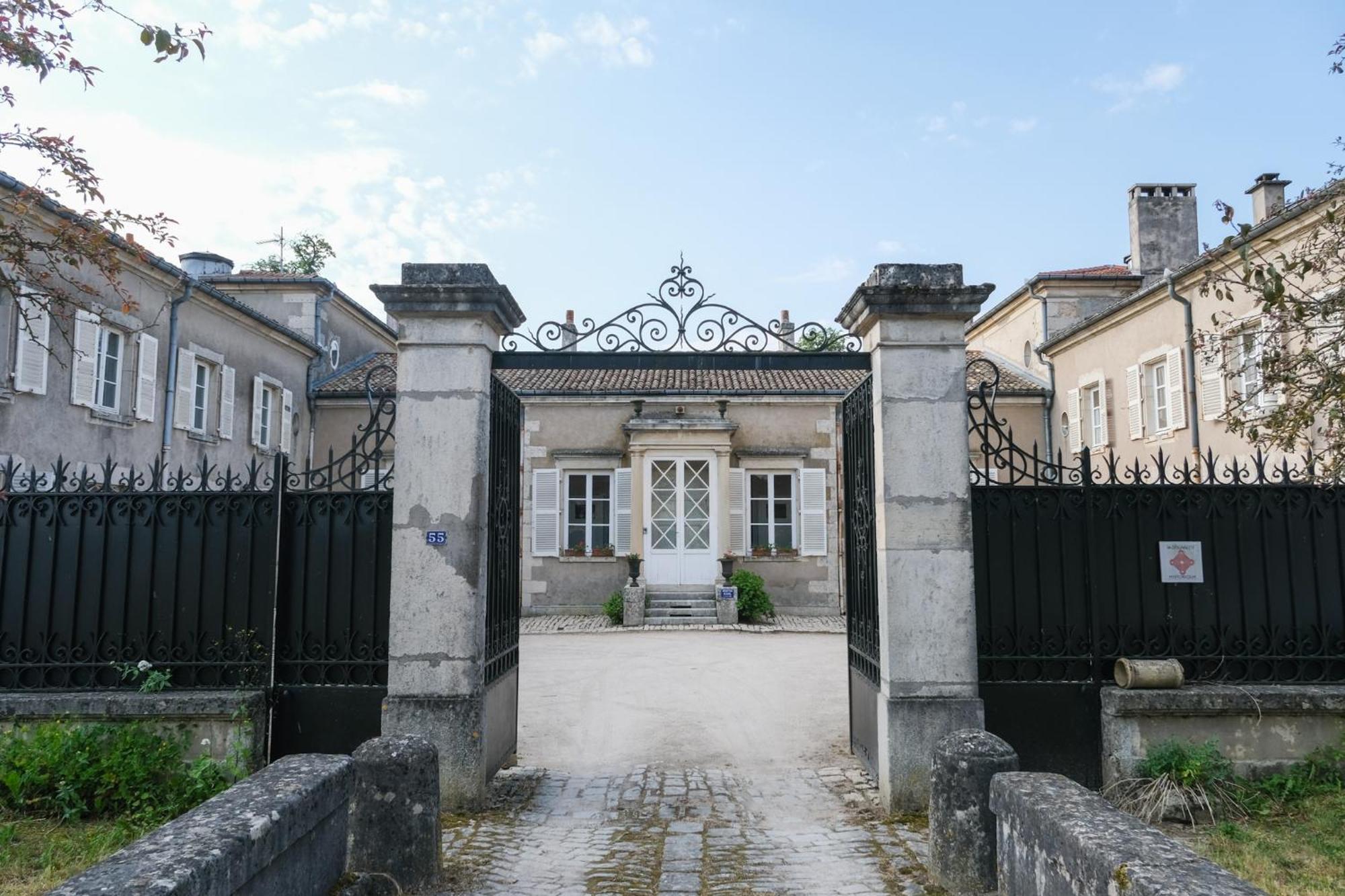Chateau De Choloy 外观 照片
